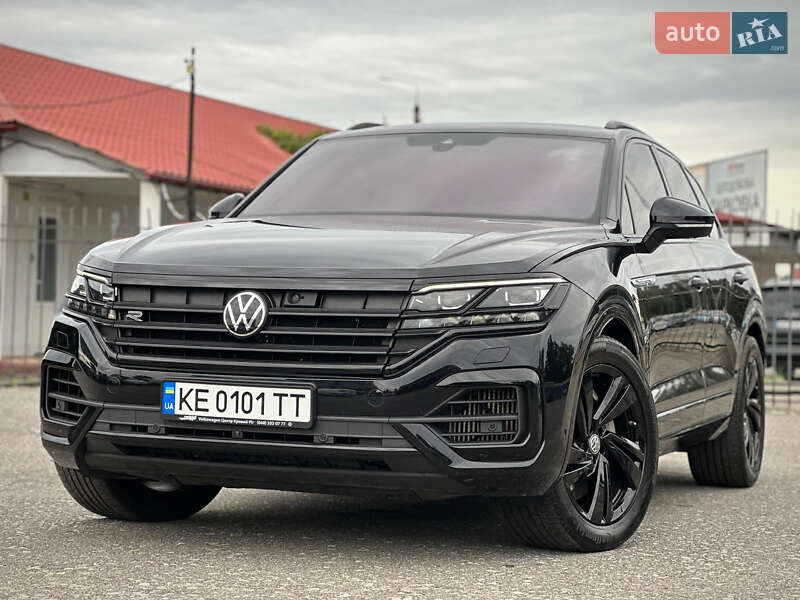 Внедорожник / Кроссовер Volkswagen Touareg 2020 в Киеве