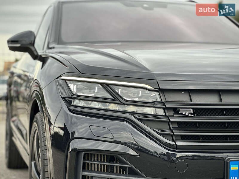 Внедорожник / Кроссовер Volkswagen Touareg 2020 в Киеве