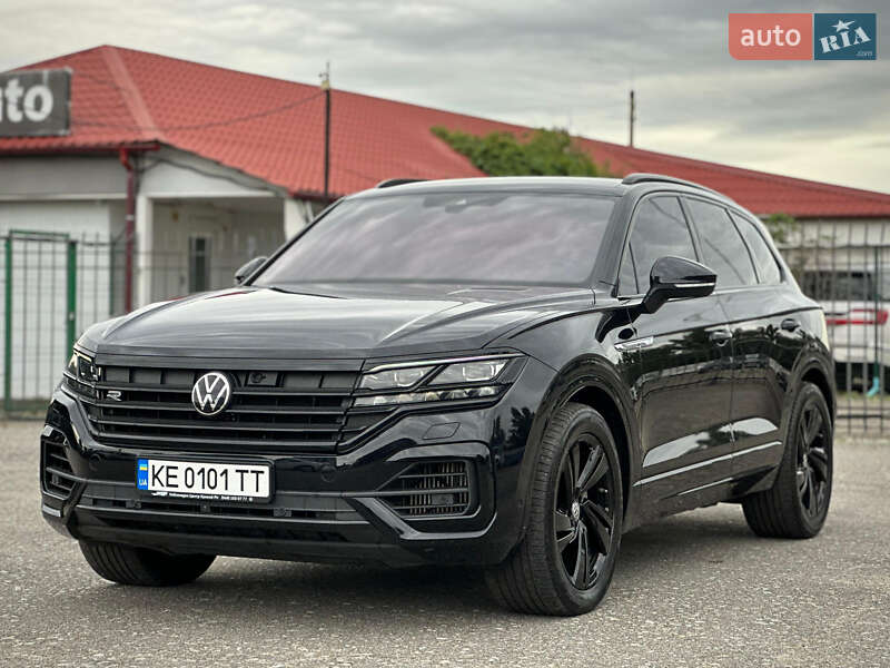 Внедорожник / Кроссовер Volkswagen Touareg 2020 в Киеве