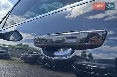 Позашляховик / Кросовер Volkswagen Touareg 2015 в 