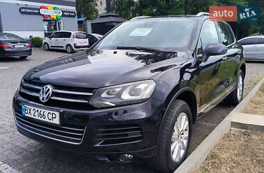 Внедорожник / Кроссовер Volkswagen Touareg 2013 в 