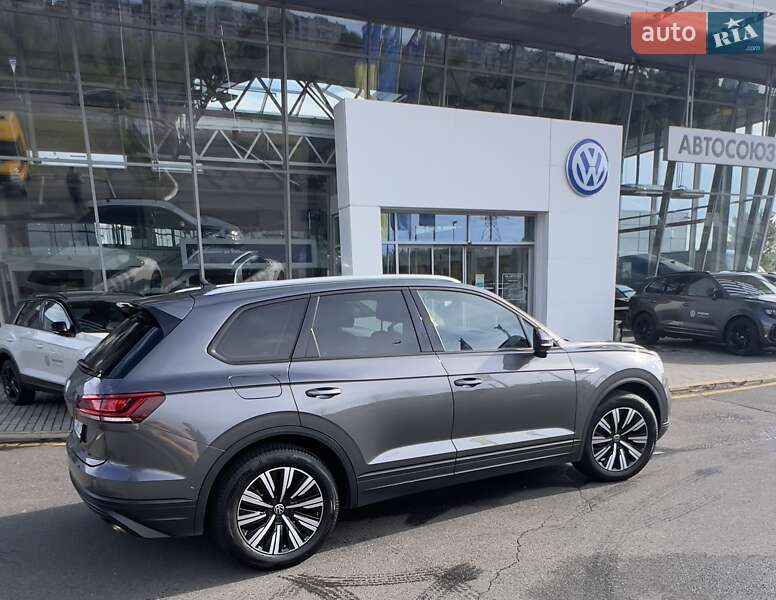 Volkswagen Touareg 2021