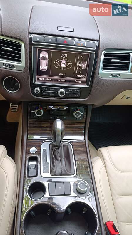 Внедорожник / Кроссовер Volkswagen Touareg 2014 в Киеве фото 25 Внедорожник / Кроссовер Volkswagen Touareg 2014 в Киеве