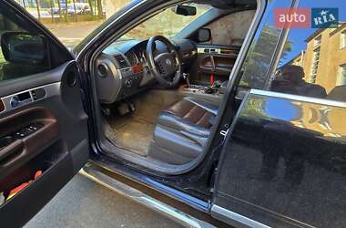 Позашляховик / Кросовер Volkswagen Touareg 2003 в 
