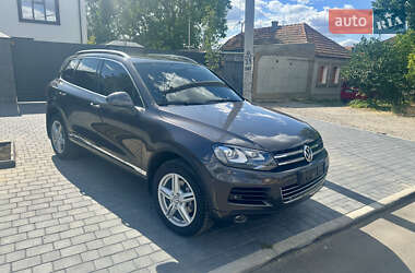 Позашляховик / Кросовер Volkswagen Touareg 2013 в Миколаєві