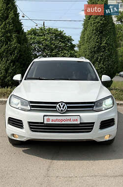 Позашляховик / Кросовер Volkswagen Touareg 2012 в Сумах