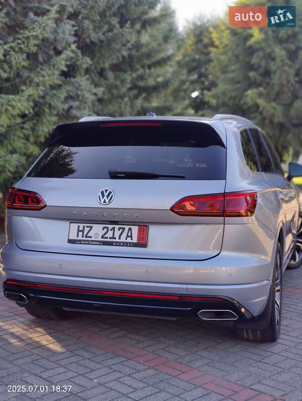 Внедорожник / Кроссовер Volkswagen Touareg 2018 в Мостиске