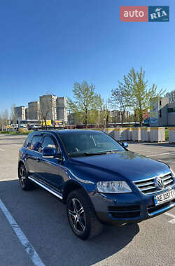 Позашляховик / Кросовер Volkswagen Touareg 2003 в 
