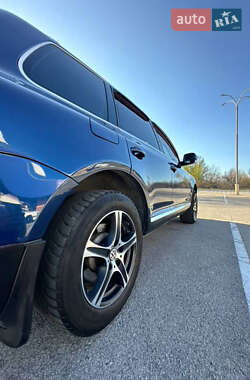 Позашляховик / Кросовер Volkswagen Touareg 2003 в 