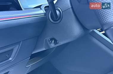 Позашляховик / Кросовер Volkswagen Touareg 2021 в 