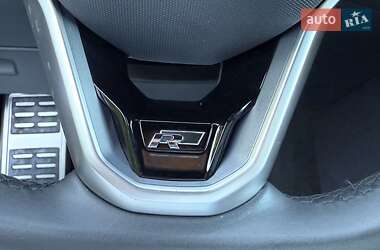 Позашляховик / Кросовер Volkswagen Touareg 2021 в 