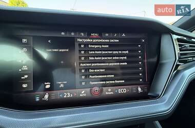 Позашляховик / Кросовер Volkswagen Touareg 2021 в 