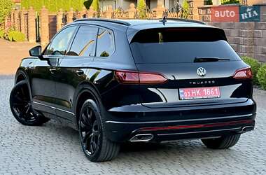 Позашляховик / Кросовер Volkswagen Touareg 2021 в 
