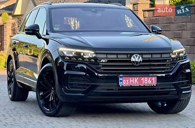 Позашляховик / Кросовер Volkswagen Touareg 2021 в 