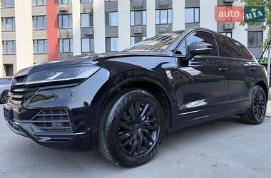 Позашляховик / Кросовер Volkswagen Touareg 2021 в Києві