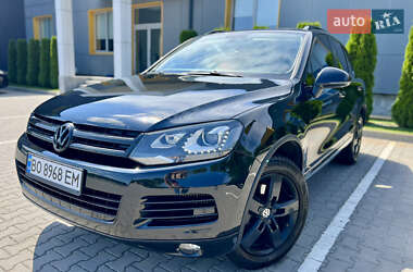 Внедорожник / Кроссовер Volkswagen Touareg 2012 в Тернополе
