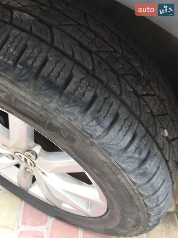 Внедорожник / Кроссовер Volkswagen Touareg 2015 в Косове