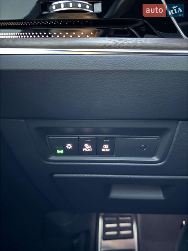 Внедорожник / Кроссовер Volkswagen Touareg 2019 в Полтаве фото 53 Внедорожник / Кроссовер Volkswagen Touareg 2019 в Полтаве