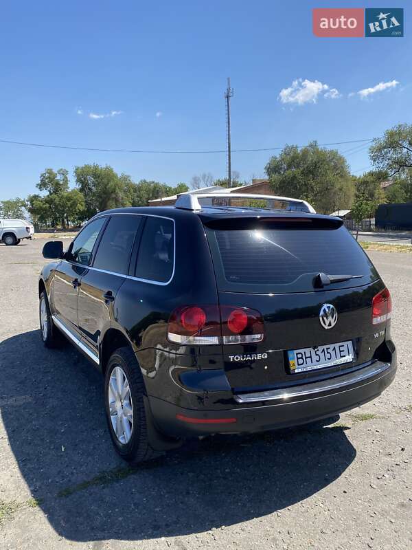 Внедорожник / Кроссовер Volkswagen Touareg 2008 в Белгороде-Днестровском