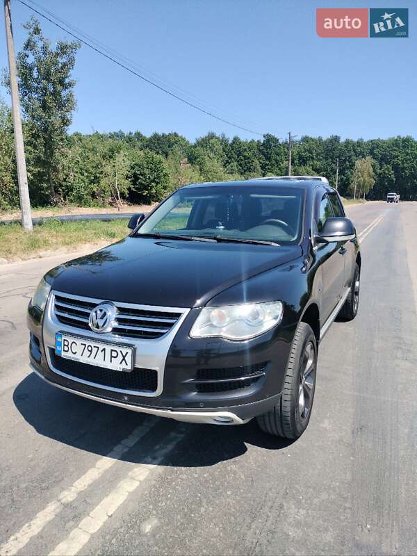 Внедорожник / Кроссовер Volkswagen Touareg 2008 в Львове