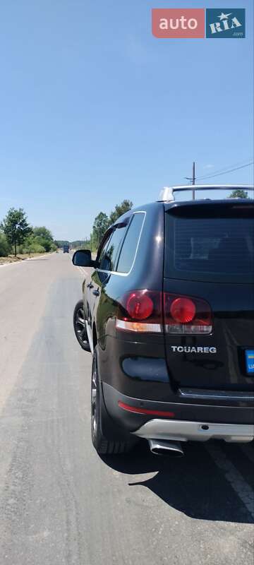 Внедорожник / Кроссовер Volkswagen Touareg 2008 в Львове