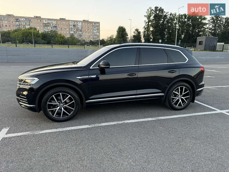 Внедорожник / Кроссовер Volkswagen Touareg 2019 в Полтаве фото 8 Внедорожник / Кроссовер Volkswagen Touareg 2019 в Полтаве