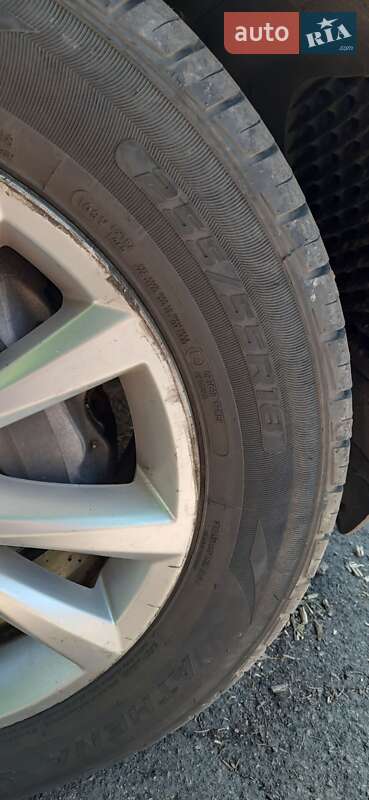 Позашляховик / Кросовер Volkswagen Touareg 2015 в Лубнах