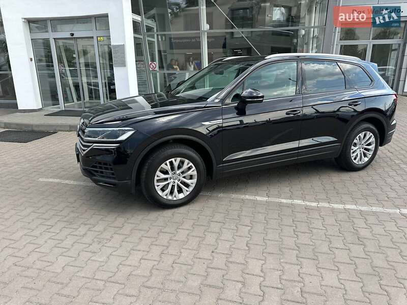 Позашляховик / Кросовер Volkswagen Touareg 2018 в Чернівцях фото 4 Позашляховик / Кросовер Volkswagen Touareg 2018 в Чернівцях