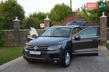 Внедорожник / Кроссовер Volkswagen Touareg 2012 в 