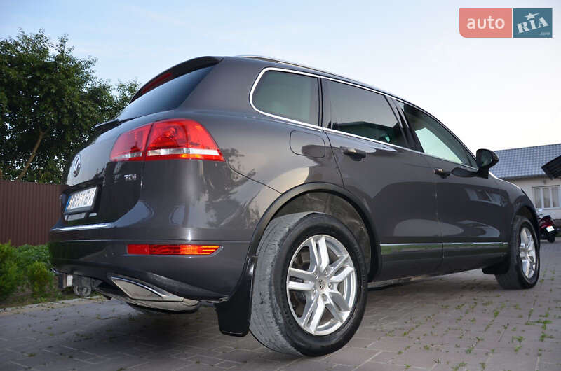 Позашляховик / Кросовер Volkswagen Touareg 2012 в Богородчанах