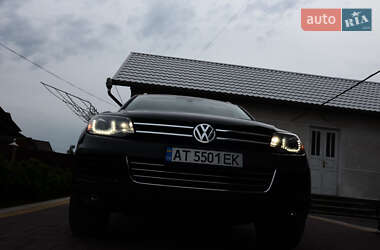 Внедорожник / Кроссовер Volkswagen Touareg 2012 в 