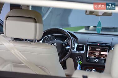 Внедорожник / Кроссовер Volkswagen Touareg 2012 в 