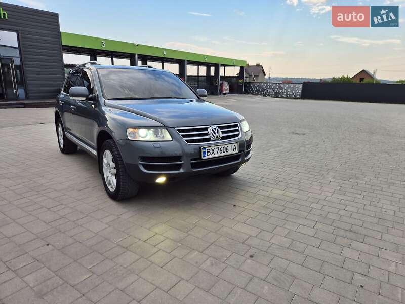 Внедорожник / Кроссовер Volkswagen Touareg 2005 в Каменец-Подольском