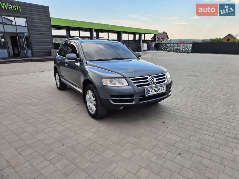 Внедорожник / Кроссовер Volkswagen Touareg 2005 в Каменец-Подольском