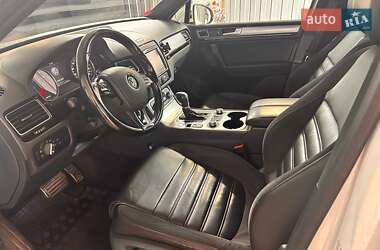 Внедорожник / Кроссовер Volkswagen Touareg 2017 в 