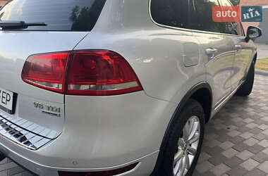 Внедорожник / Кроссовер Volkswagen Touareg 2012 в 
