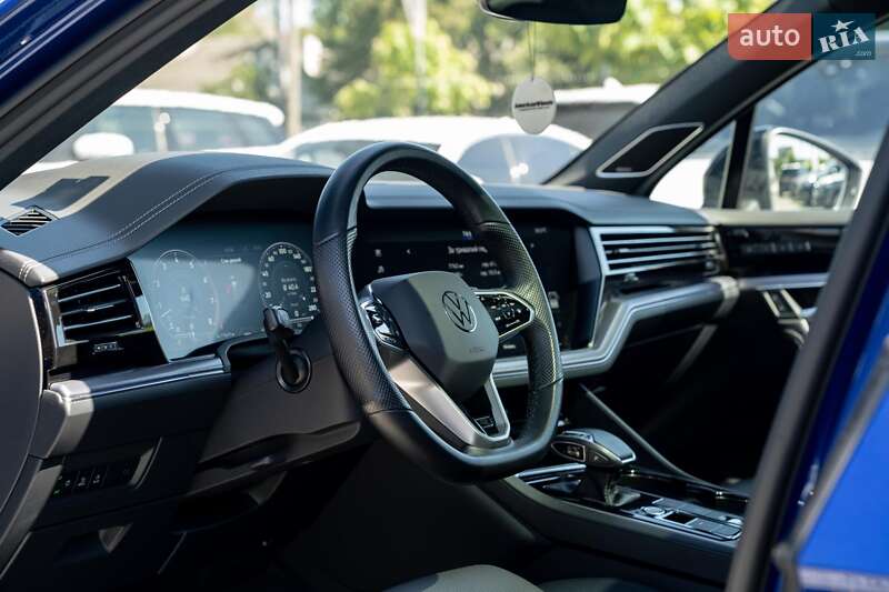 Внедорожник / Кроссовер Volkswagen Touareg 2022 в Черновцах
