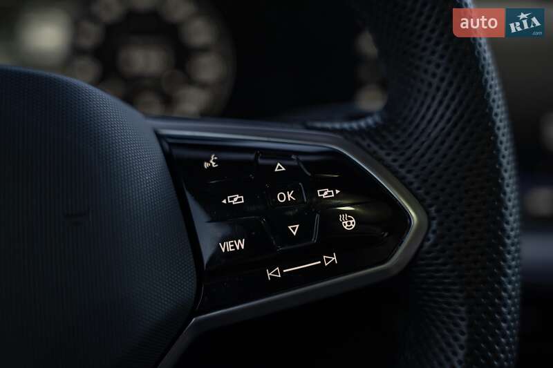 Внедорожник / Кроссовер Volkswagen Touareg 2022 в Черновцах