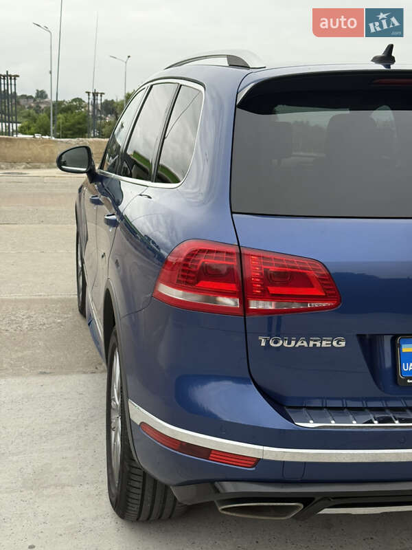 Внедорожник / Кроссовер Volkswagen Touareg 2017 в Жидачове