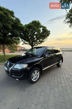 Внедорожник / Кроссовер Volkswagen Touareg 2007 в 