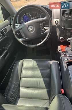 Внедорожник / Кроссовер Volkswagen Touareg 2007 в 