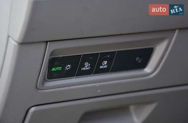 Внедорожник / Кроссовер Volkswagen Touareg 2019 в 