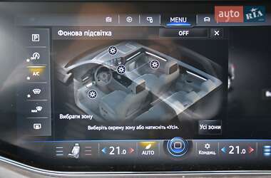 Внедорожник / Кроссовер Volkswagen Touareg 2019 в 