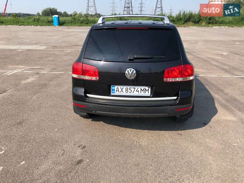Внедорожник / Кроссовер Volkswagen Touareg 2005 в Харькове