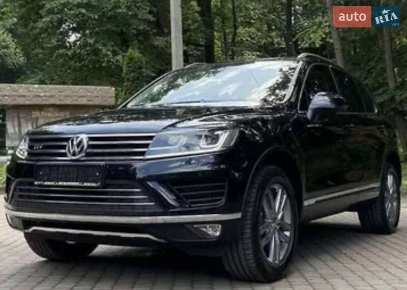Внедорожник / Кроссовер Volkswagen Touareg 2015 в Ивано-Франковске