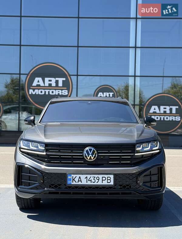 Внедорожник / Кроссовер Volkswagen Touareg 2024 в Киеве