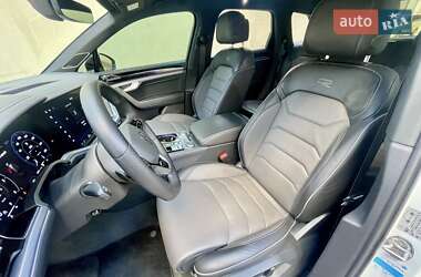 Позашляховик / Кросовер Volkswagen Touareg 2023 в 
