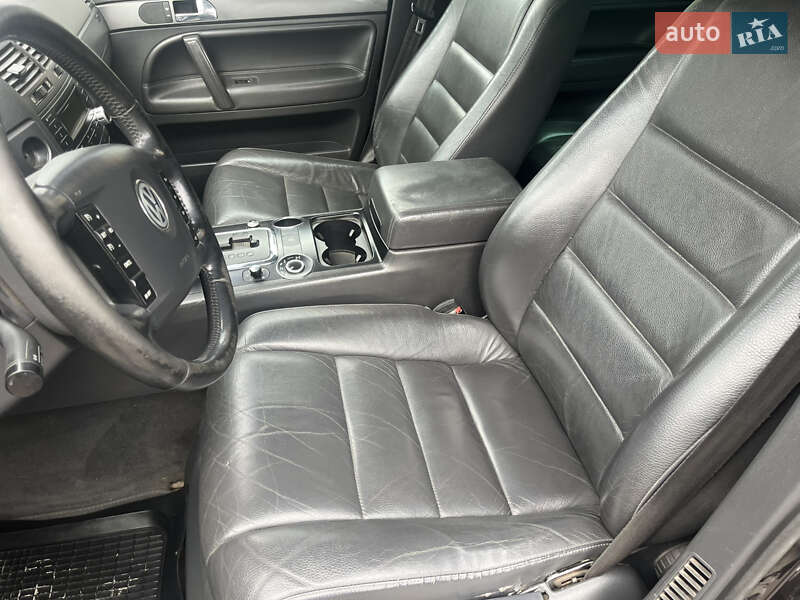 Внедорожник / Кроссовер Volkswagen Touareg 2008 в Ахтырке