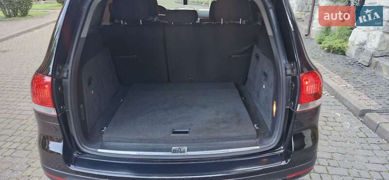 Внедорожник / Кроссовер Volkswagen Touareg 2003 в Львове