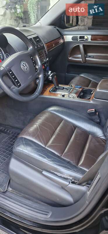 Внедорожник / Кроссовер Volkswagen Touareg 2003 в Львове